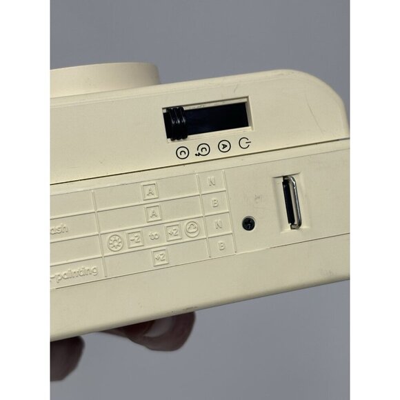 Lomography - Lomo 'Instant Sanremo Edition for Fujifilm Instax Camera Untested - Picture 7 of 12